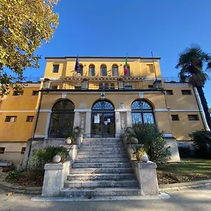 Hostal Di
